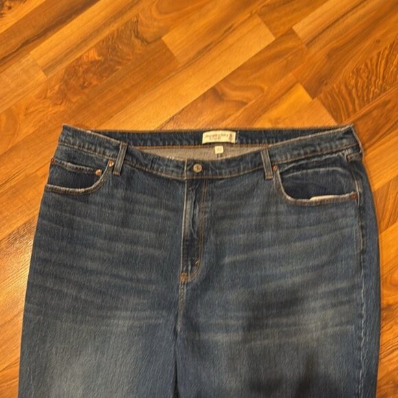 Abercrombie and Fitch the 90s straight ultra high-rise curved love 36/22 - Picture 3 of 5